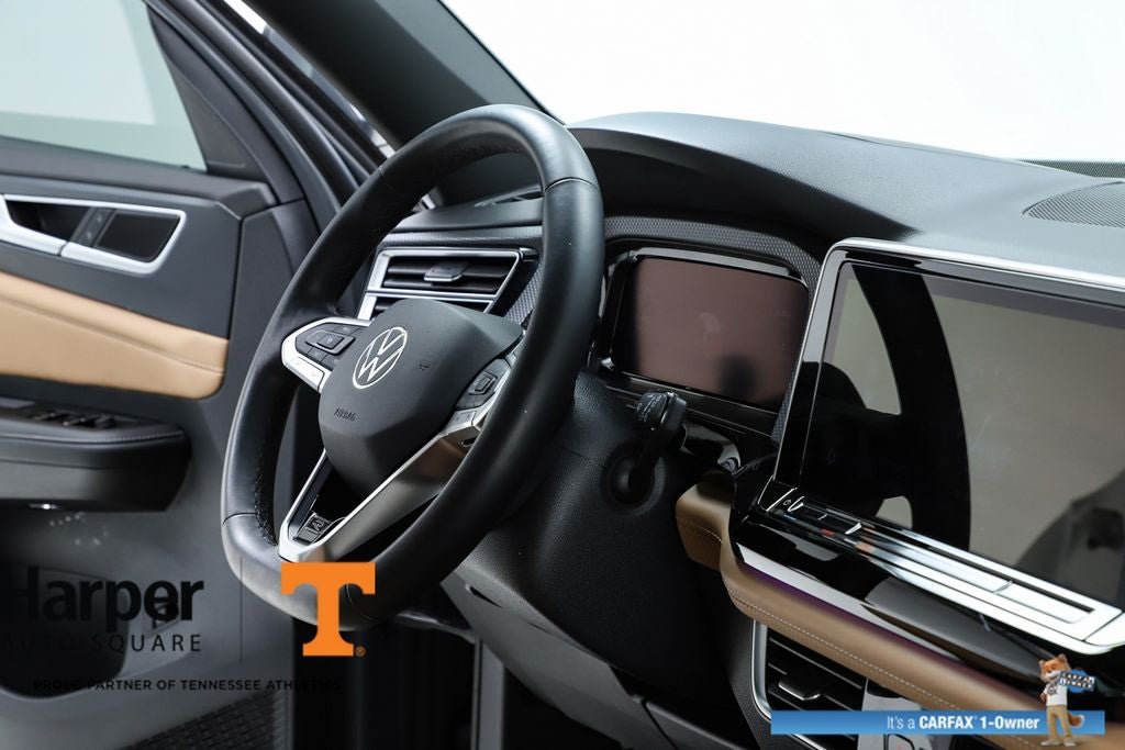 2024 Volkswagen Atlas Cross Sport 2.0T SEL R-Line