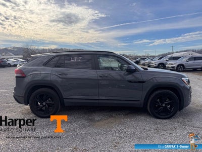 2025 Volkswagen Atlas Cross Sport 2.0T SEL R-Line Black