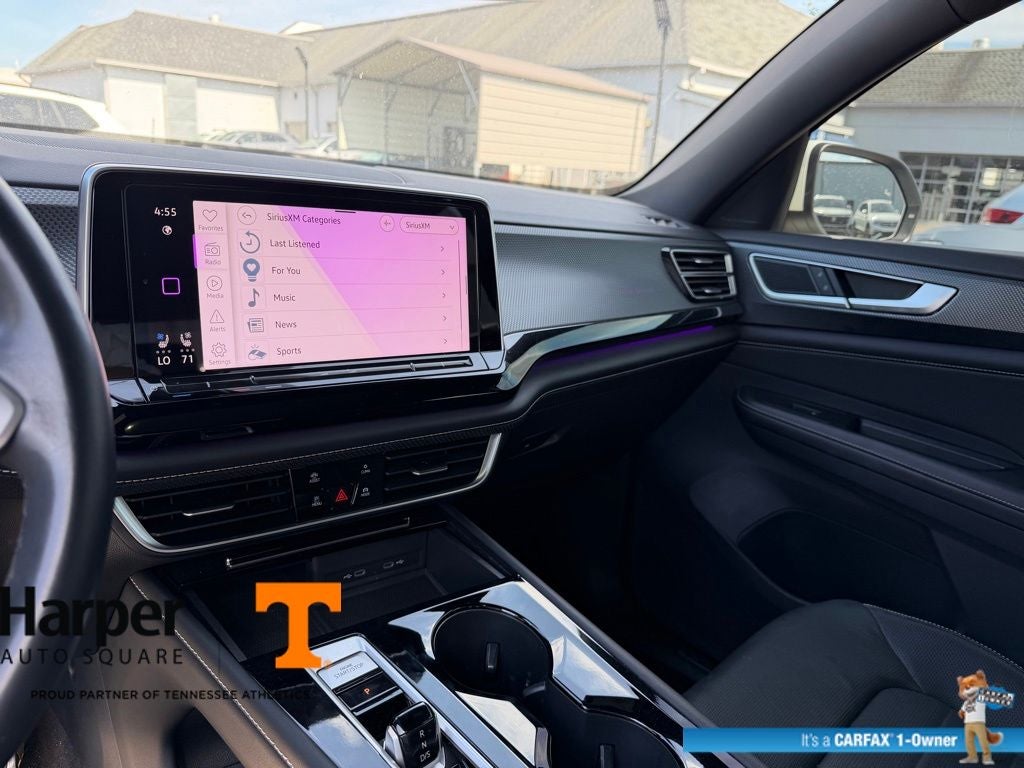 2024 Volkswagen Atlas Cross Sport 2.0T SEL R-Line