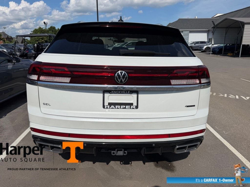 2024 Volkswagen Atlas Cross Sport 2.0T SEL R-Line