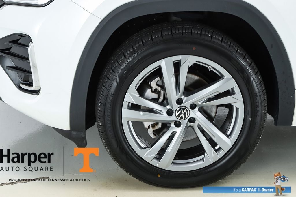 2024 Volkswagen Atlas Cross Sport 2.0T SEL R-Line