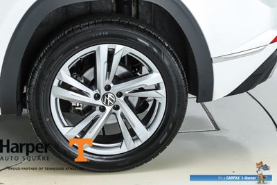 2024 Volkswagen Atlas Cross Sport 2.0T SEL R-Line