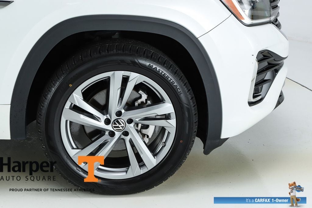 2024 Volkswagen Atlas Cross Sport 2.0T SEL R-Line