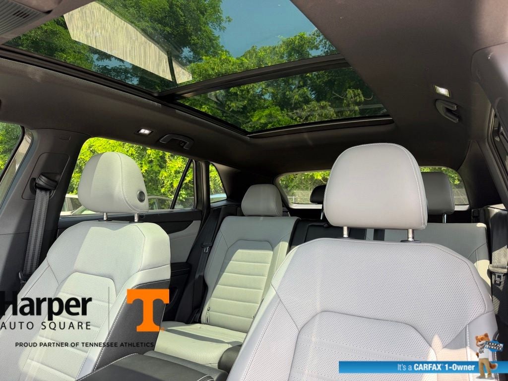 2025 Volkswagen Atlas Cross Sport 2.0T SEL R-Line Black