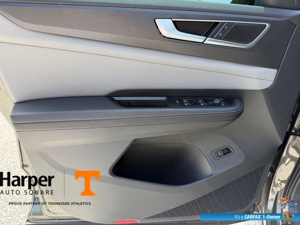 2025 Volkswagen Atlas Cross Sport 2.0T SEL R-Line Black