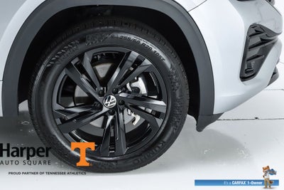 2025 Volkswagen Atlas Cross Sport 2.0T SEL R-Line Black