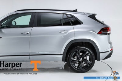 2025 Volkswagen Atlas Cross Sport 2.0T SEL R-Line Black