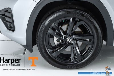 2025 Volkswagen Atlas Cross Sport 2.0T SEL R-Line Black