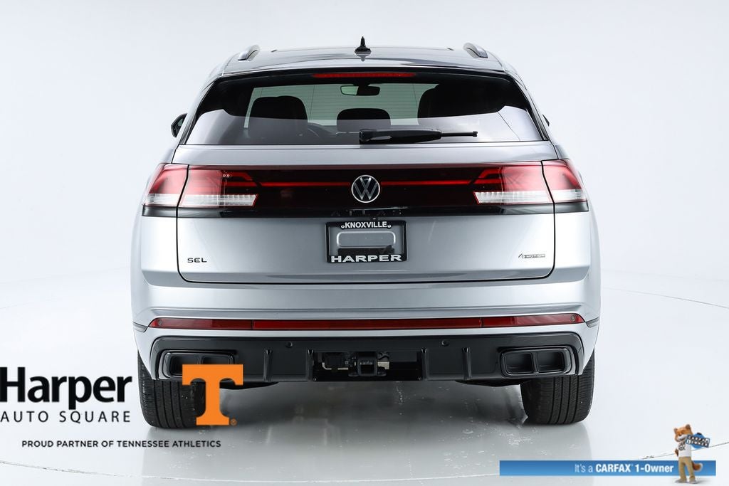 2025 Volkswagen Atlas Cross Sport 2.0T SEL R-Line Black