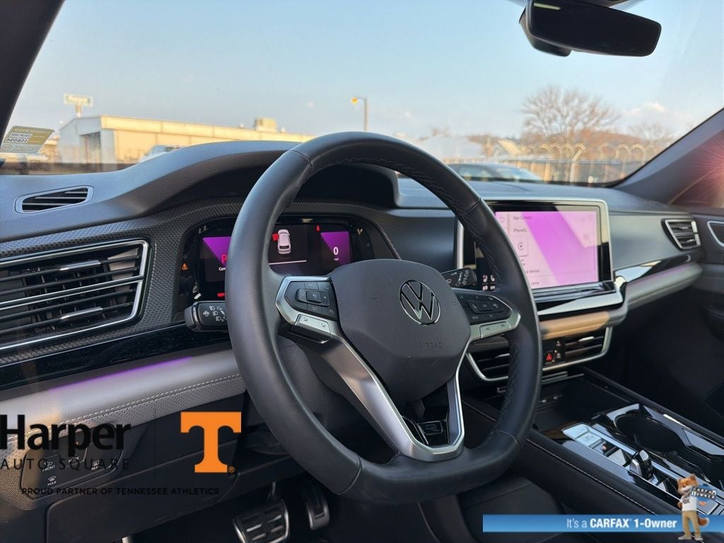 2025 Volkswagen Atlas Cross Sport 2.0T SEL R-Line Black