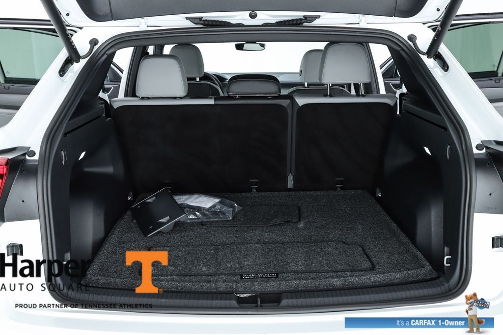 2025 Volkswagen Atlas Cross Sport 2.0T SEL R-Line Black