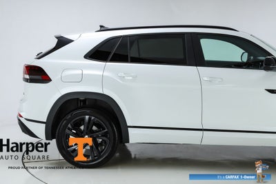 2025 Volkswagen Atlas Cross Sport 2.0T SEL R-Line Black