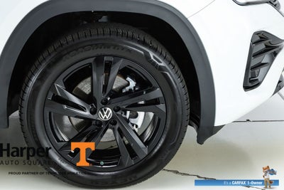 2025 Volkswagen Atlas Cross Sport 2.0T SEL R-Line Black