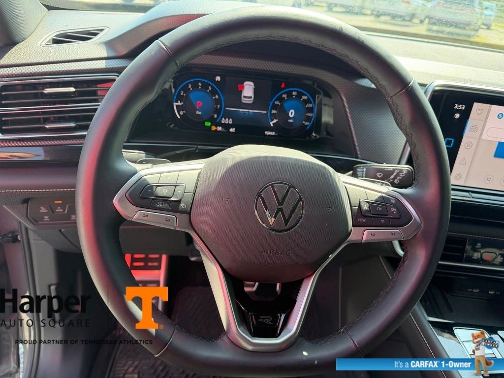 2025 Volkswagen Atlas Cross Sport 2.0T SEL R-Line Black
