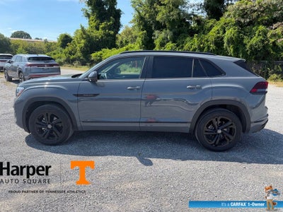 2025 Volkswagen Atlas Cross Sport 2.0T SEL R-Line Black