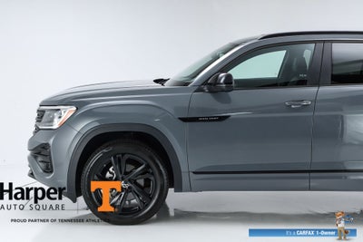2025 Volkswagen Atlas Cross Sport 2.0T SEL R-Line Black