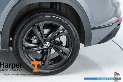 2025 Volkswagen Atlas Cross Sport 2.0T SEL R-Line Black