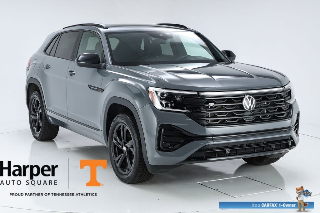 2025 Volkswagen Atlas Cross Sport 2.0T SEL R-Line Black