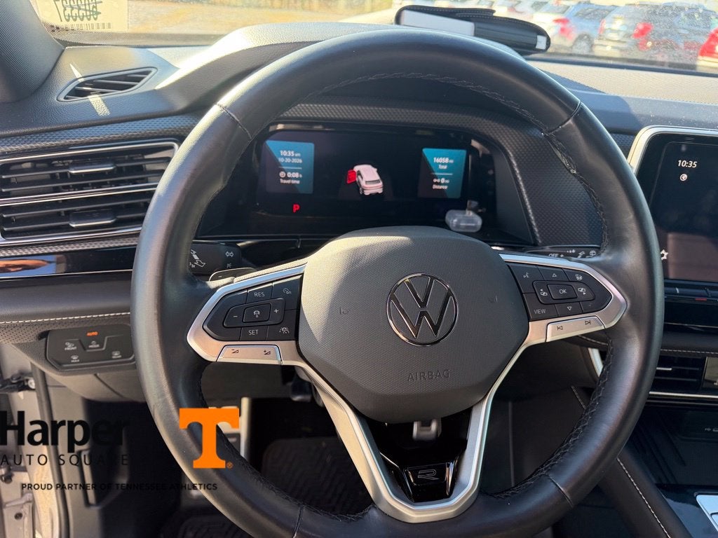 2025 Volkswagen Atlas Cross Sport 2.0T SEL R-Line Black