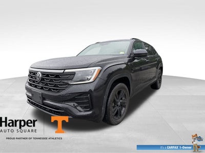 2025 Volkswagen Atlas Cross Sport 2.0T SEL R-Line Black