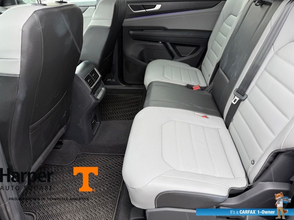 2025 Volkswagen Atlas Cross Sport 2.0T SEL R-Line Black