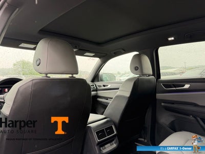 2025 Volkswagen Atlas Cross Sport 2.0T SEL R-Line Black