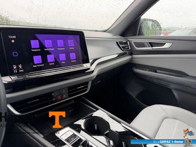 2025 Volkswagen Atlas Cross Sport 2.0T SEL R-Line Black