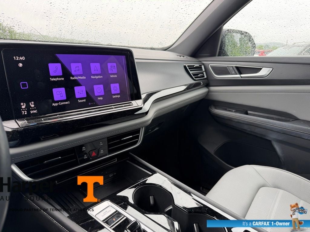 2025 Volkswagen Atlas Cross Sport 2.0T SEL R-Line Black