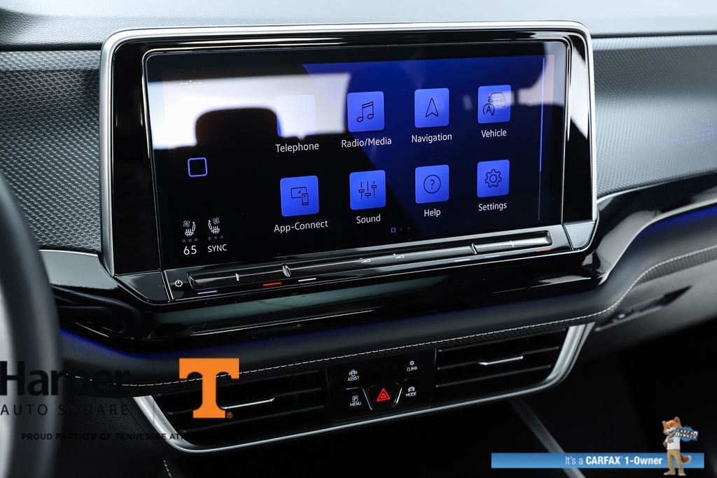 2024 Volkswagen Atlas Cross Sport 2.0T SEL R-Line