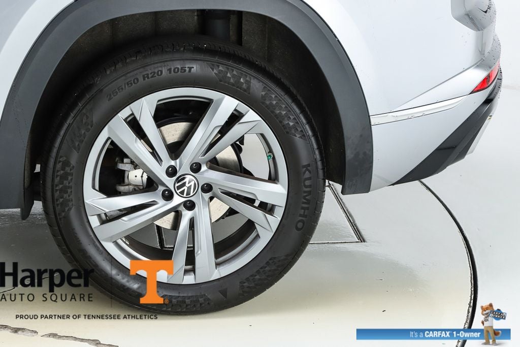 2024 Volkswagen Atlas Cross Sport 2.0T SEL R-Line