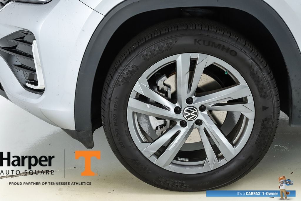 2024 Volkswagen Atlas Cross Sport 2.0T SEL R-Line