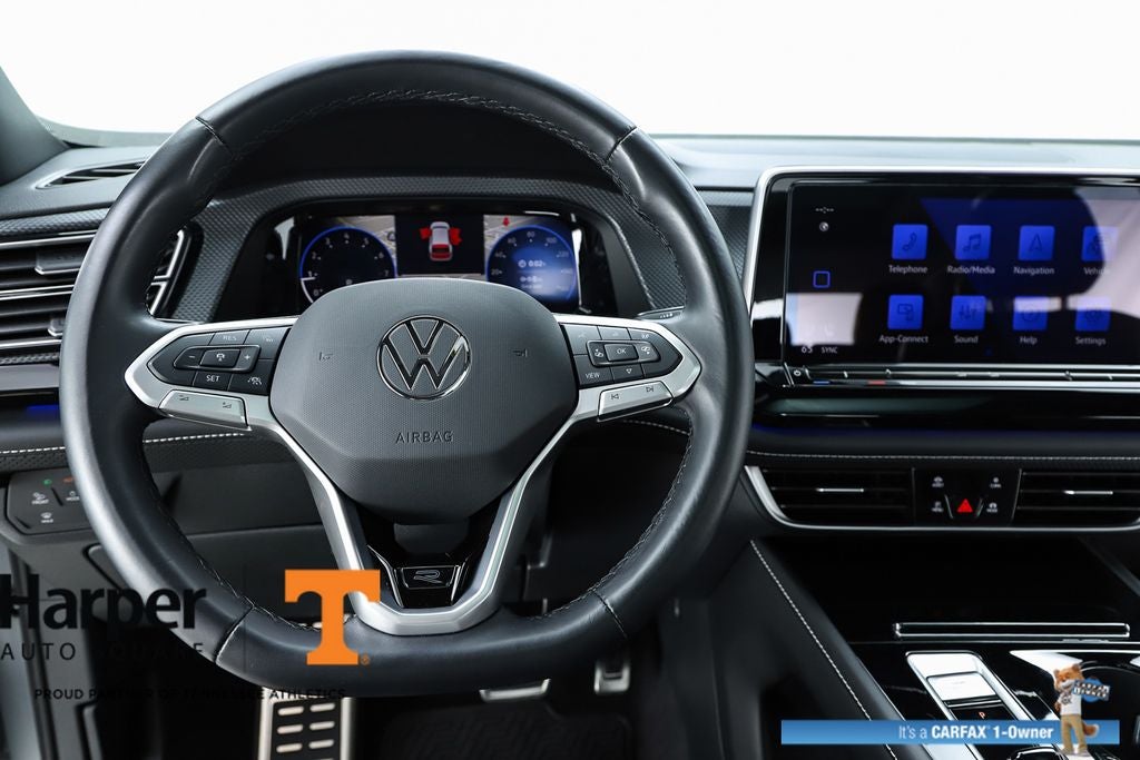 2024 Volkswagen Atlas Cross Sport 2.0T SEL R-Line