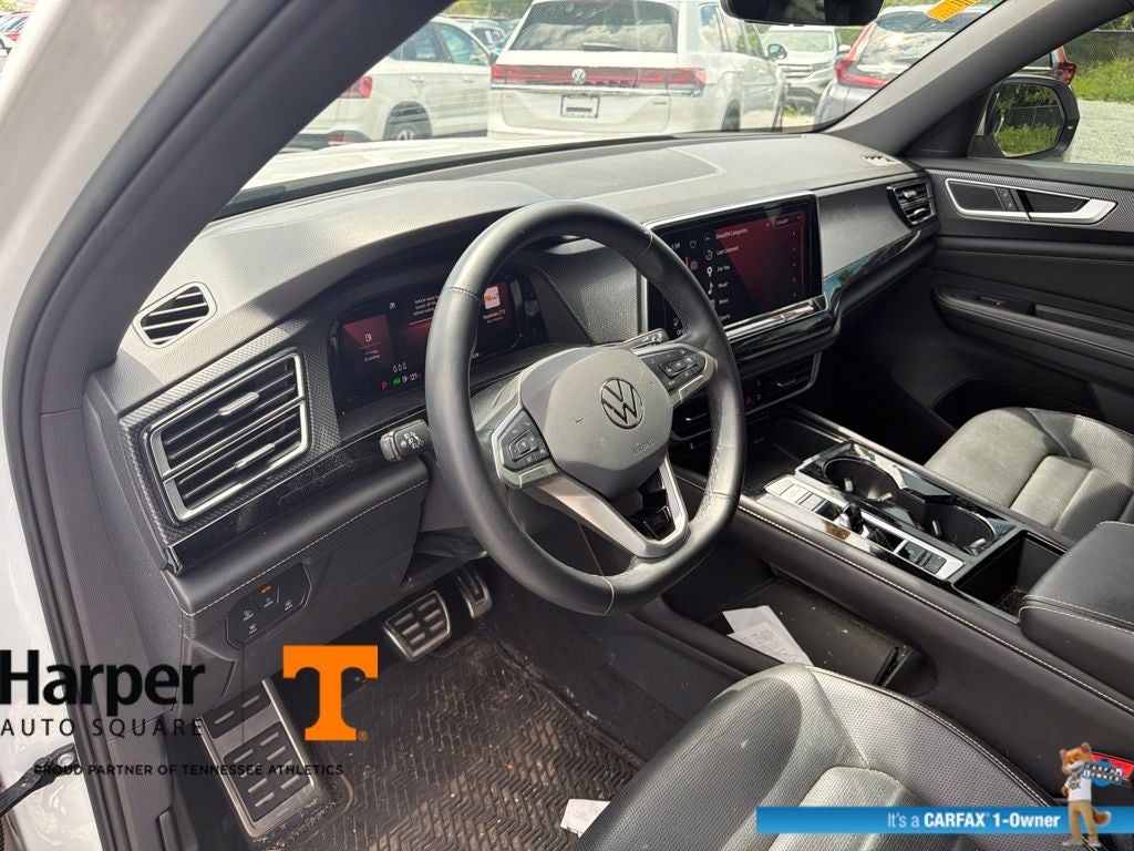 2024 Volkswagen Atlas Cross Sport 2.0T SEL R-Line