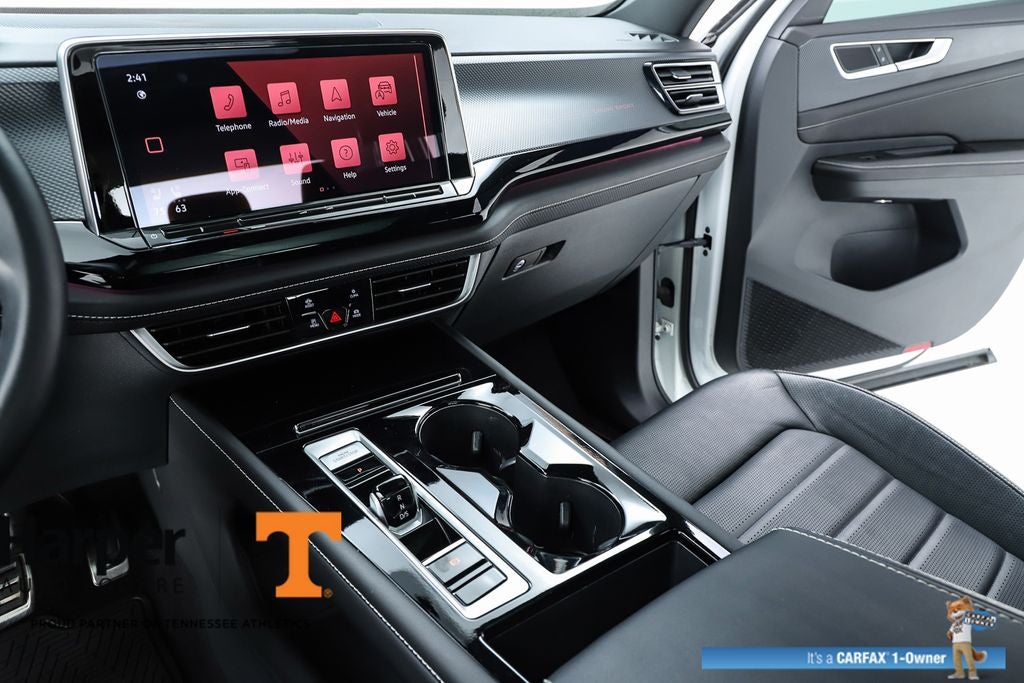 2024 Volkswagen Atlas Cross Sport 2.0T SEL R-Line