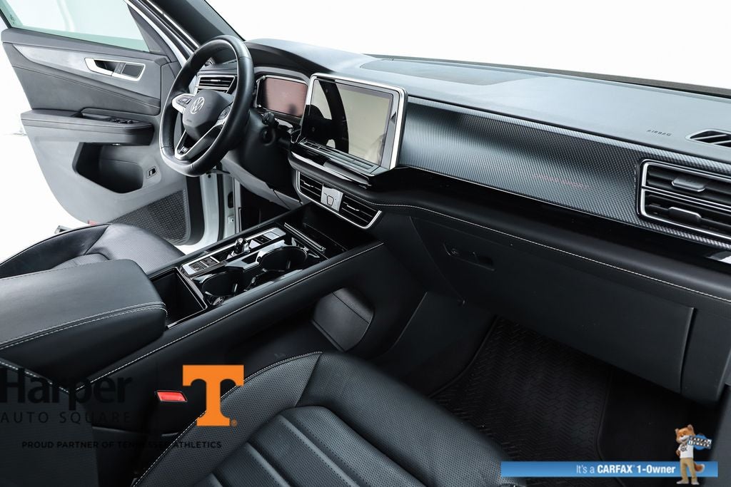 2024 Volkswagen Atlas Cross Sport 2.0T SEL R-Line
