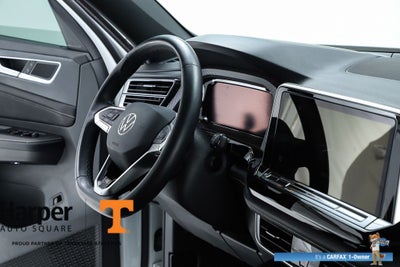 2024 Volkswagen Atlas Cross Sport 2.0T SEL R-Line