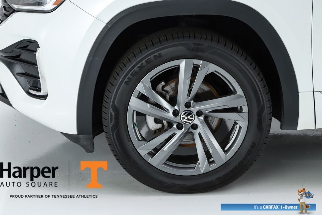 2024 Volkswagen Atlas Cross Sport 2.0T SEL R-Line