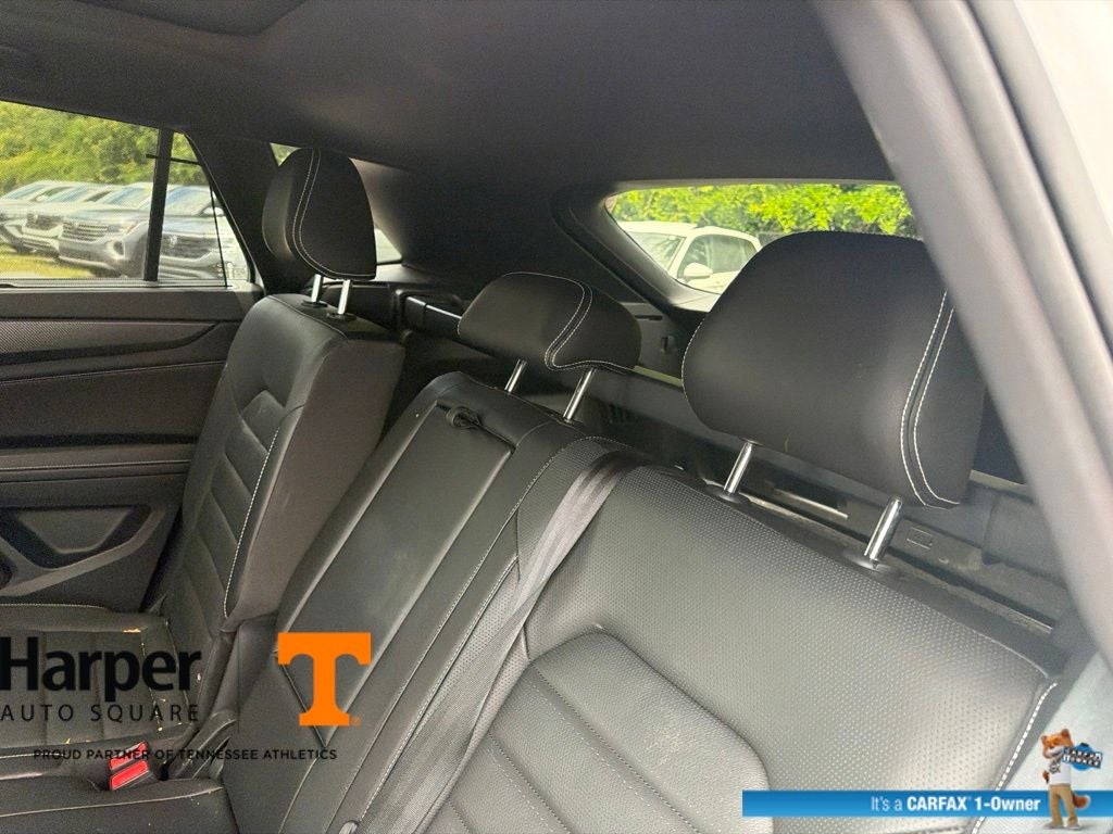 2024 Volkswagen Atlas Cross Sport 2.0T SEL R-Line
