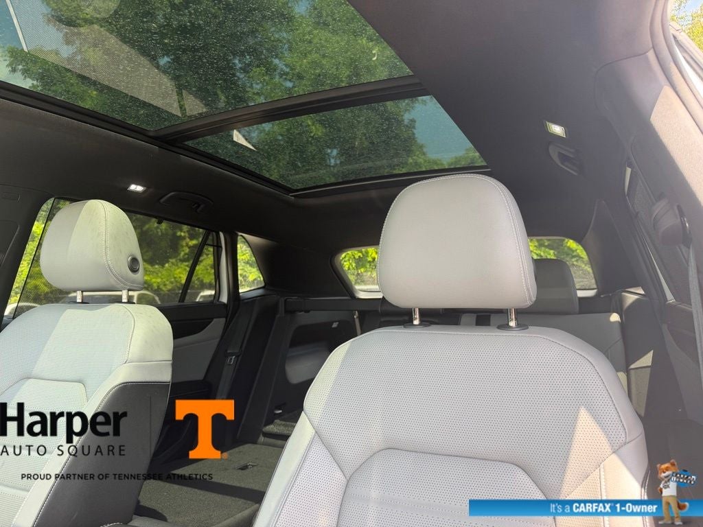 2024 Volkswagen Atlas Cross Sport 2.0T SEL R-Line