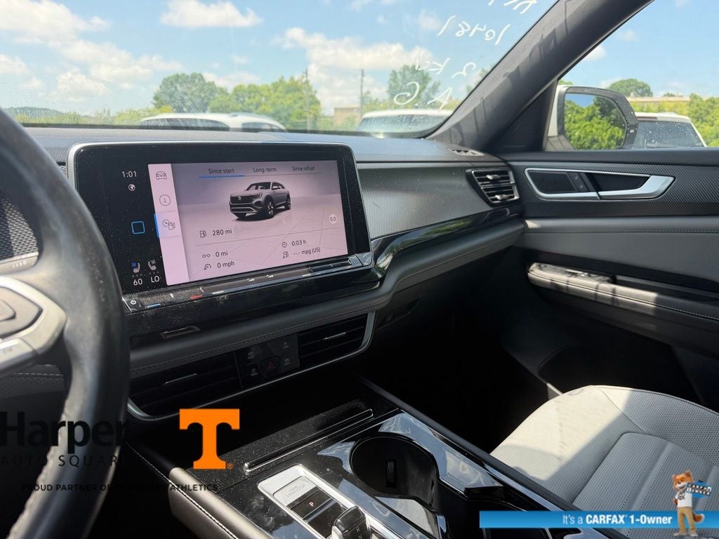 2024 Volkswagen Atlas Cross Sport 2.0T SEL R-Line