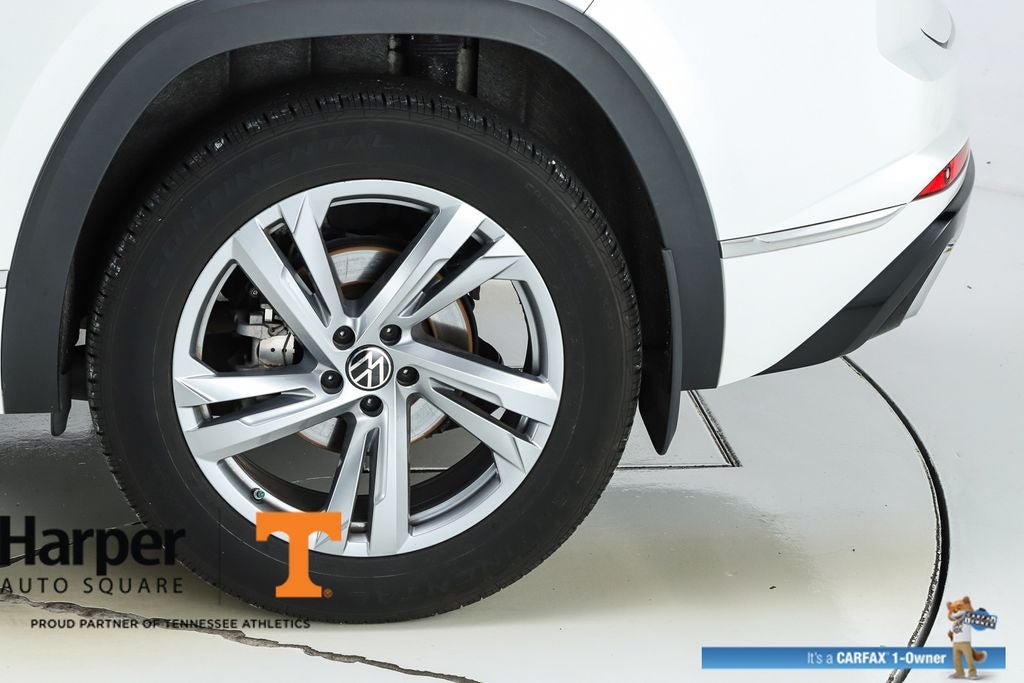 2024 Volkswagen Atlas Cross Sport 2.0T SEL R-Line