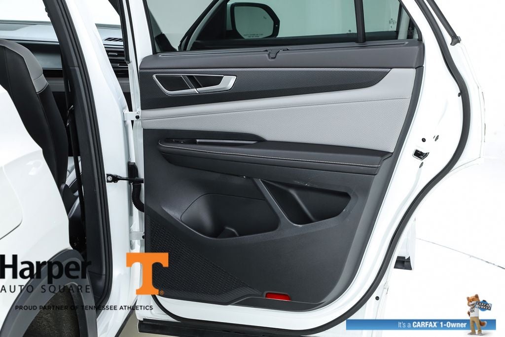 2024 Volkswagen Atlas Cross Sport 2.0T SEL R-Line
