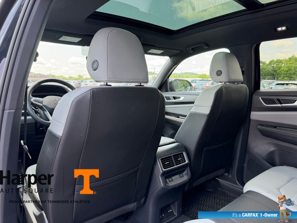 2025 Volkswagen Atlas Cross Sport 2.0T SEL R-Line Black