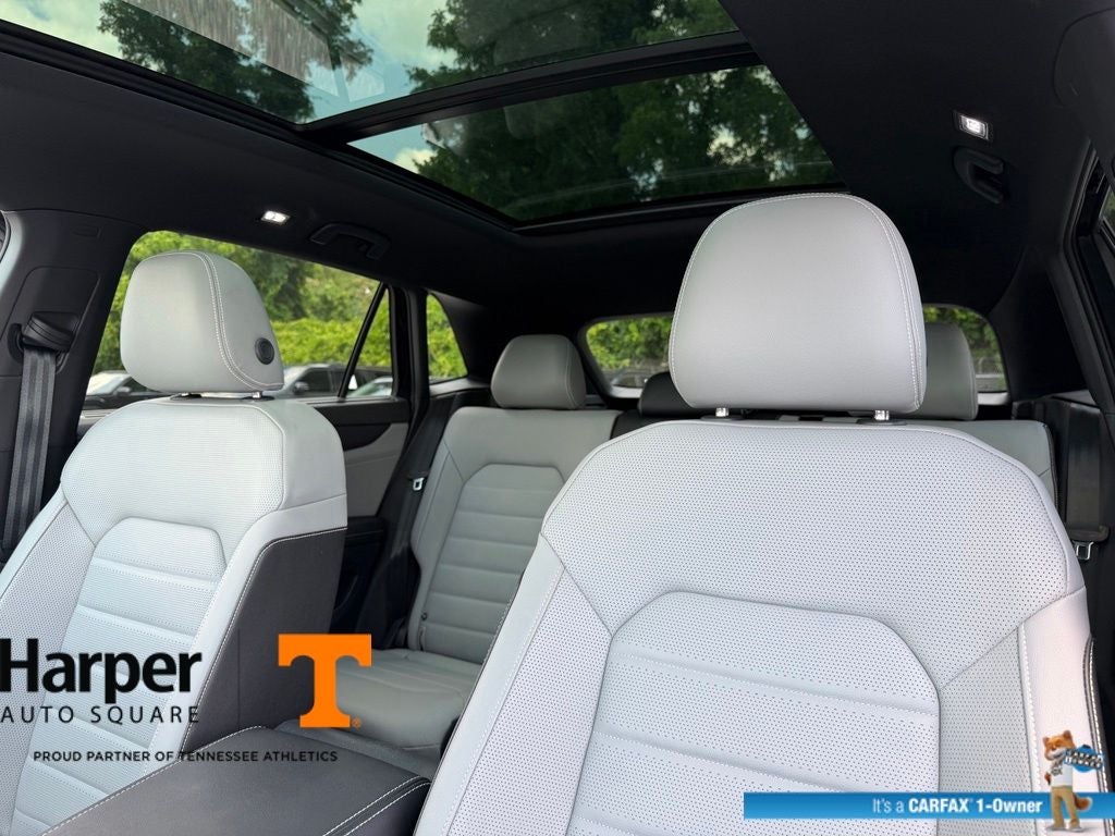 2025 Volkswagen Atlas Cross Sport 2.0T SEL R-Line Black