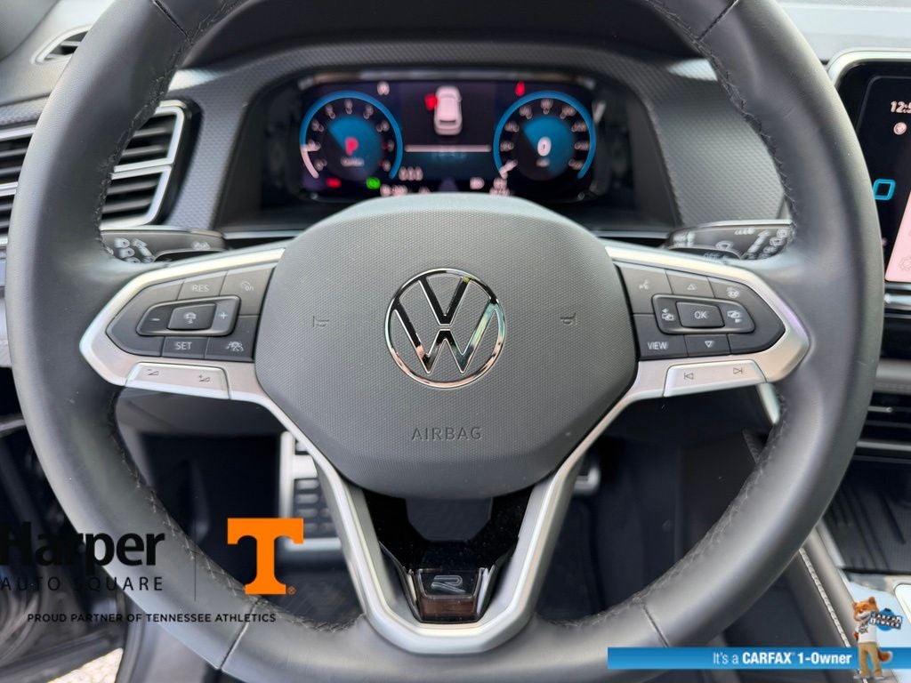 2025 Volkswagen Atlas Cross Sport 2.0T SEL R-Line Black