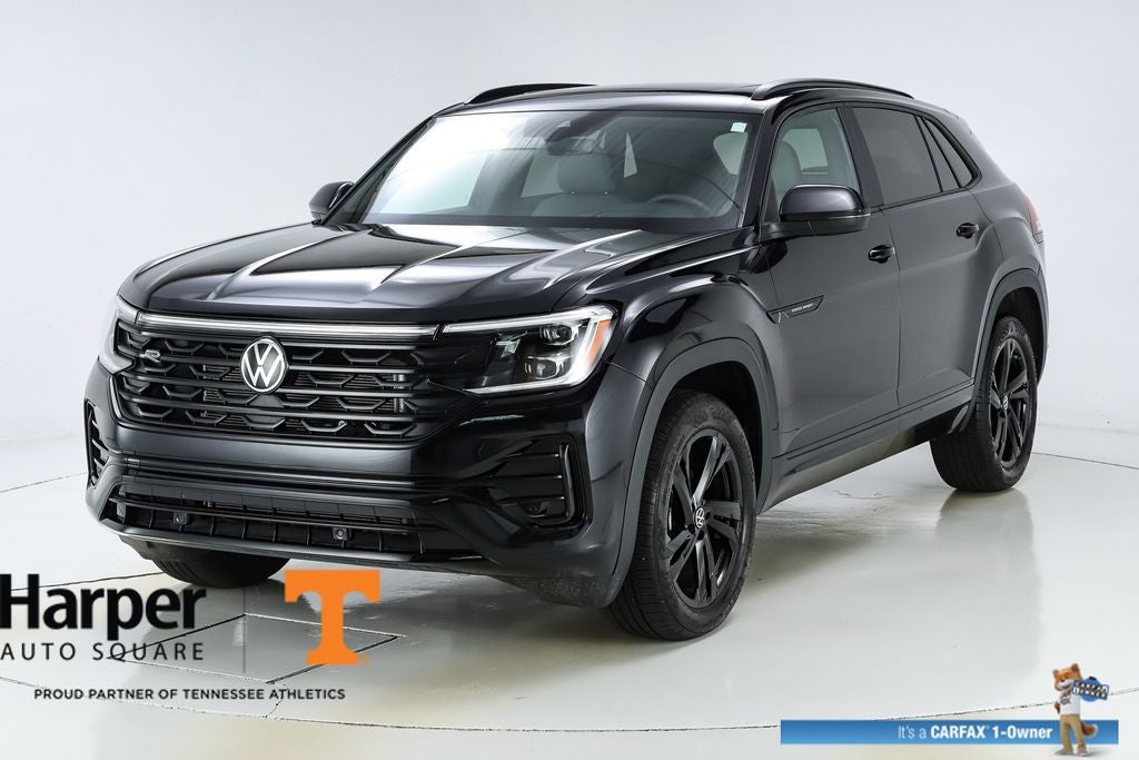 2025 Volkswagen Atlas Cross Sport 2.0T SEL R-Line Black