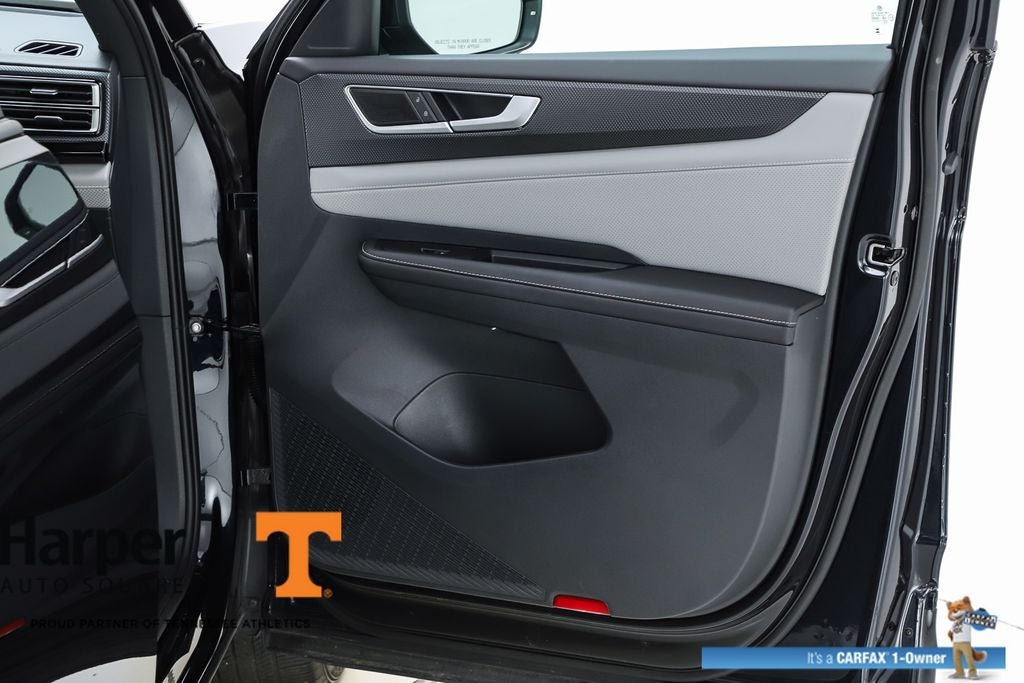 2025 Volkswagen Atlas Cross Sport 2.0T SEL R-Line Black