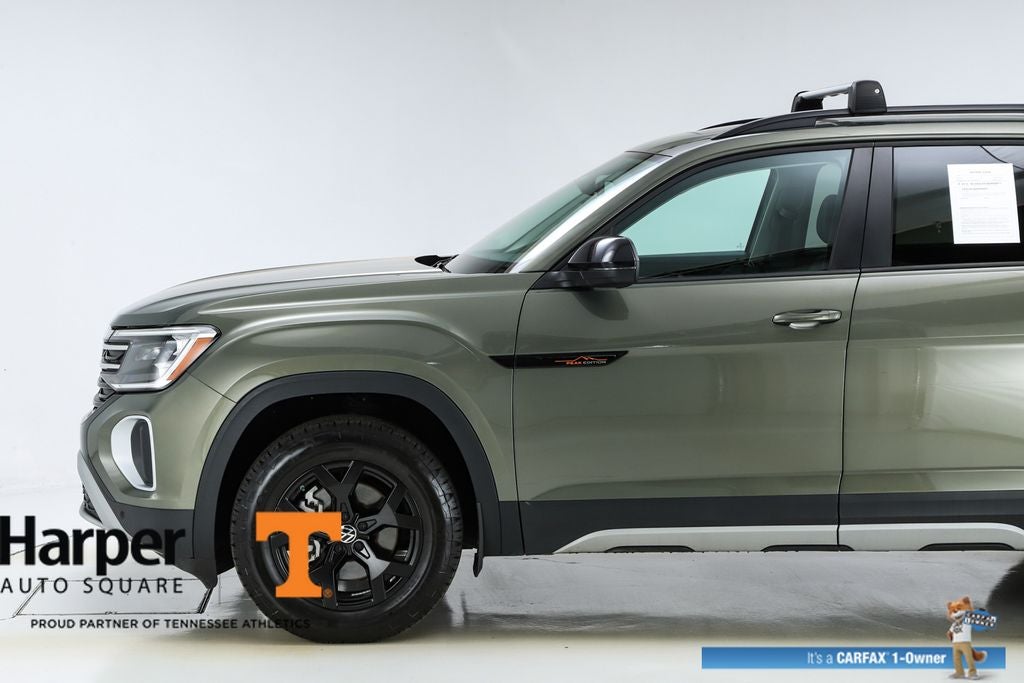 2024 Volkswagen Atlas 2.0T Peak Edition SE w/Technology