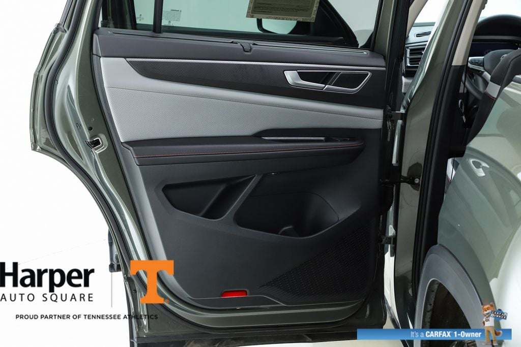 2024 Volkswagen Atlas 2.0T Peak Edition SE w/Technology