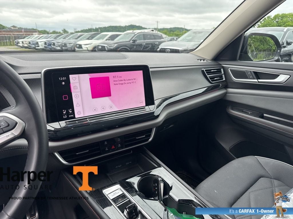 2024 Volkswagen Atlas 2.0T Peak Edition SE w/Technology